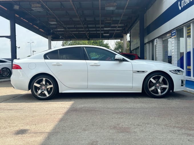 2025 Jaguar Xe