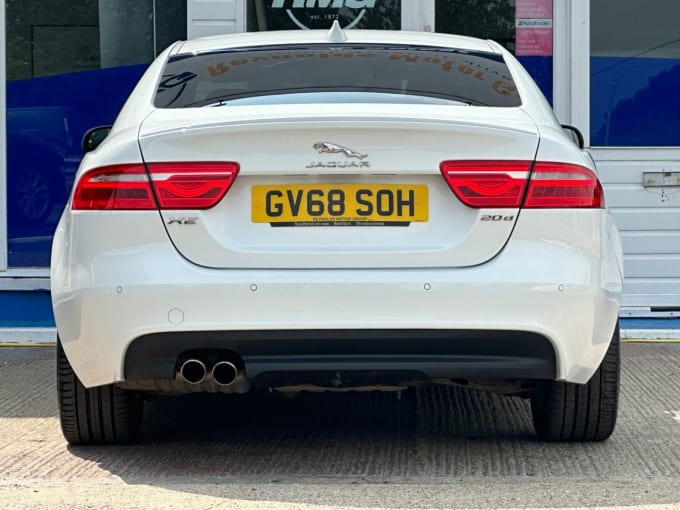 2025 Jaguar Xe