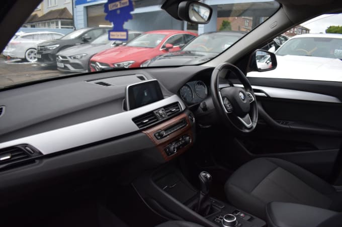 2025 BMW X1