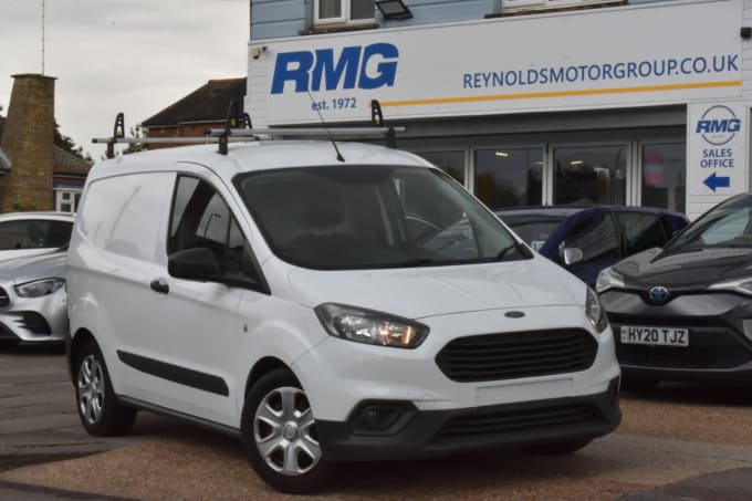 2025 Ford Transit Courier