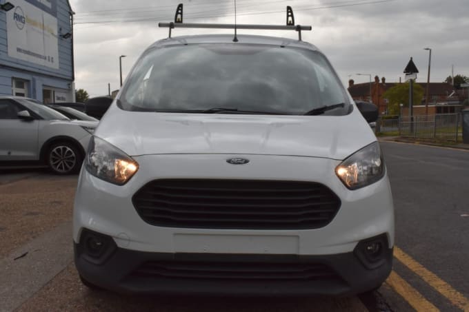 2025 Ford Transit Courier