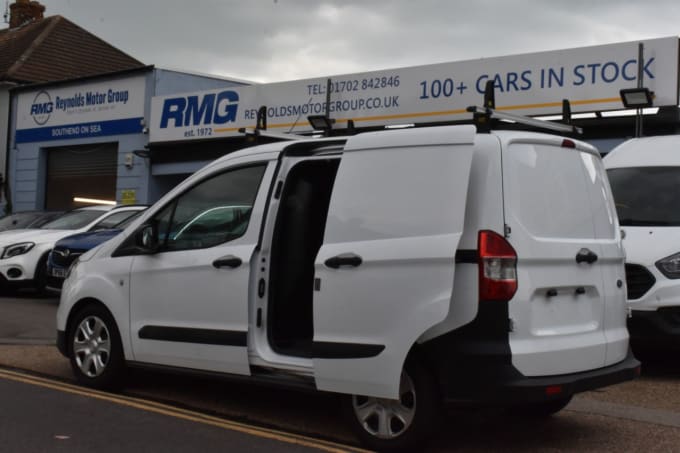 2025 Ford Transit Courier