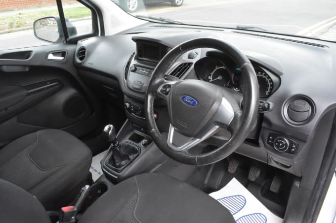2025 Ford Transit Courier