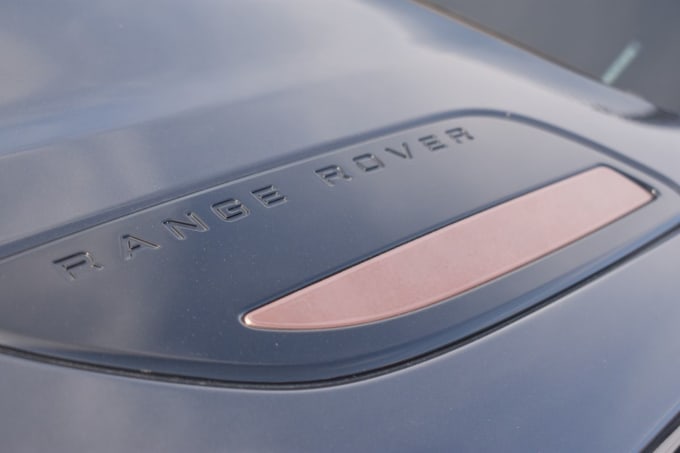 2025 Land Rover Range Rover Velar
