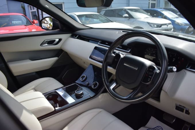 2025 Land Rover Range Rover Velar
