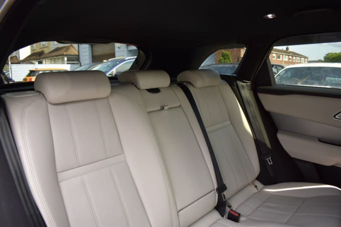 2025 Land Rover Range Rover Velar