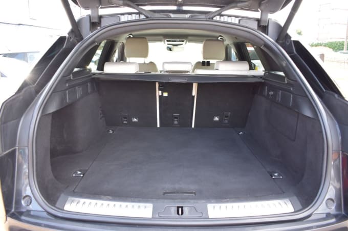 2025 Land Rover Range Rover Velar