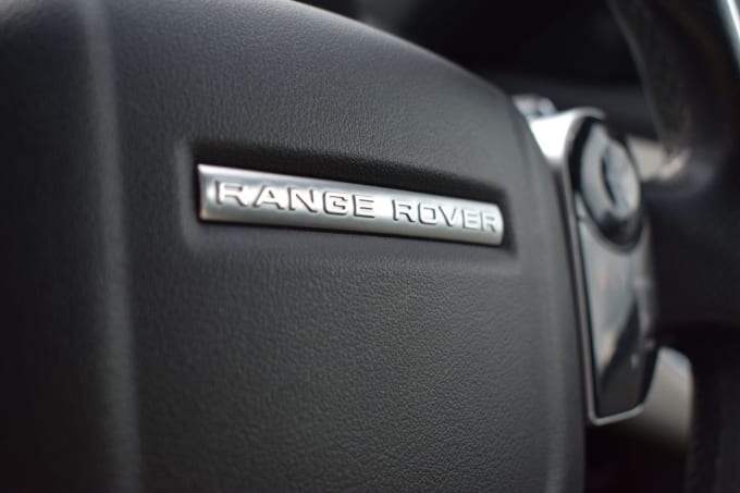 2025 Land Rover Range Rover Velar