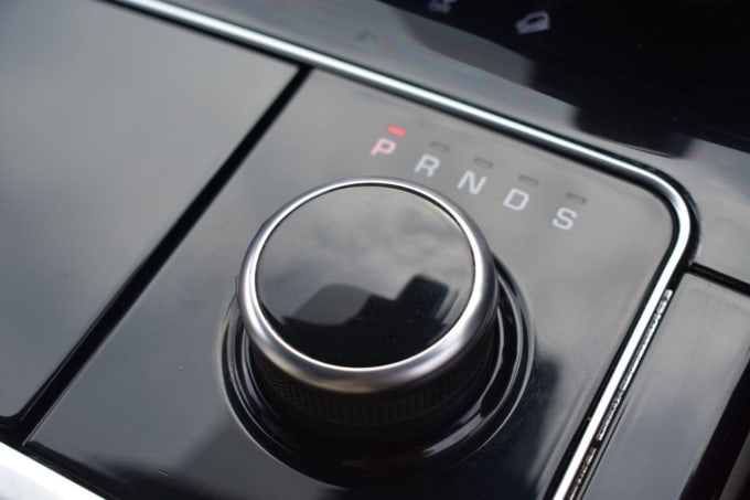 2025 Land Rover Range Rover Velar