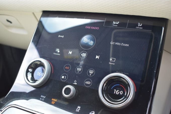 2025 Land Rover Range Rover Velar