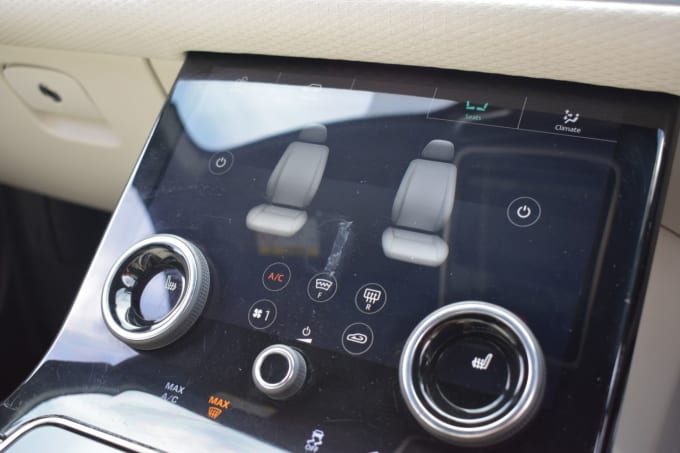 2025 Land Rover Range Rover Velar