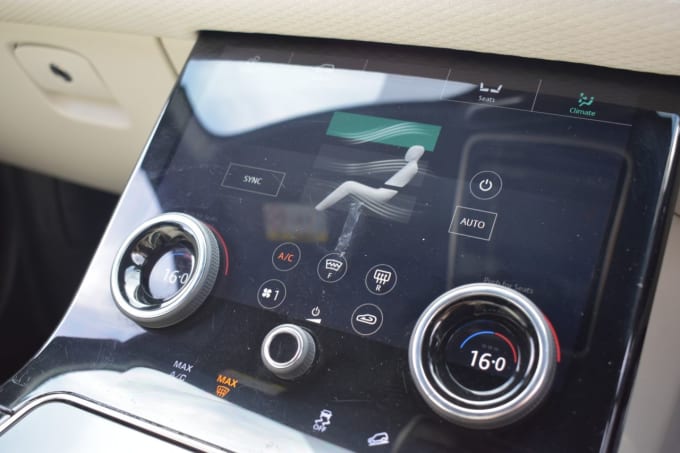 2025 Land Rover Range Rover Velar