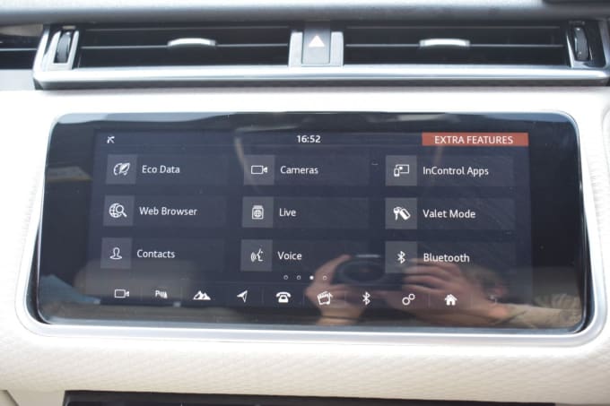 2025 Land Rover Range Rover Velar