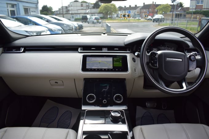 2025 Land Rover Range Rover Velar