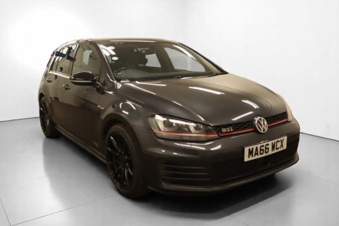 2025 Volkswagen Golf