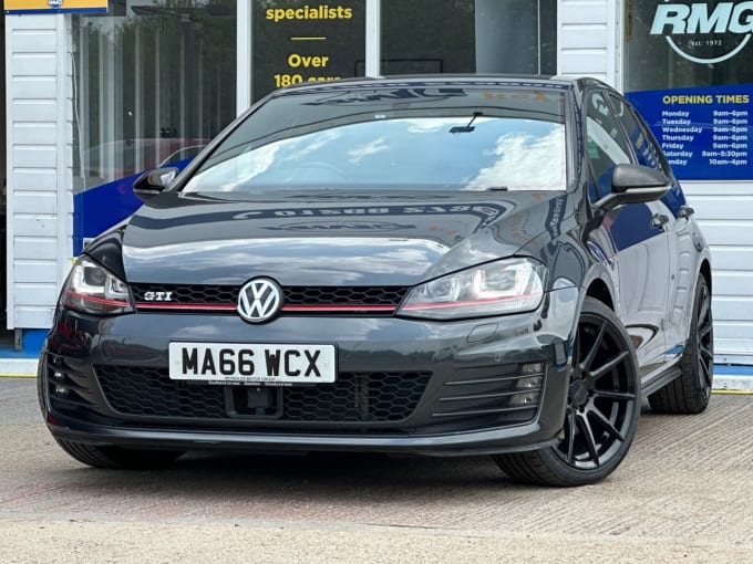 2025 Volkswagen Golf