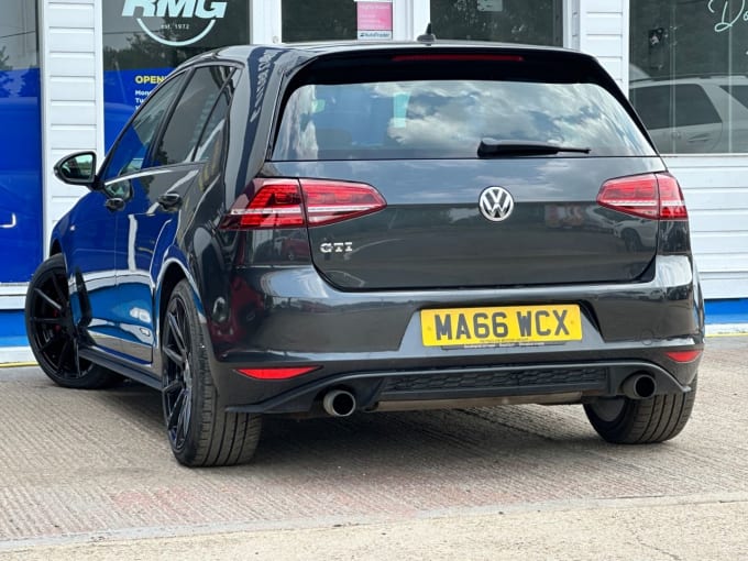 2025 Volkswagen Golf