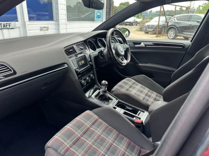 2025 Volkswagen Golf