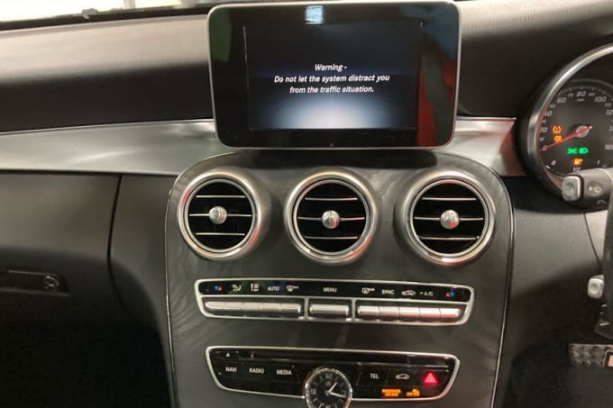 2025 Mercedes-benz C-class