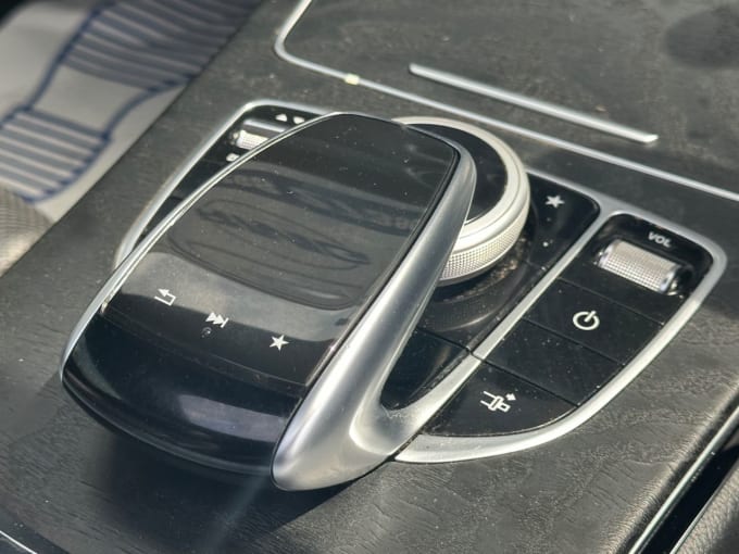 2025 Mercedes-benz C-class