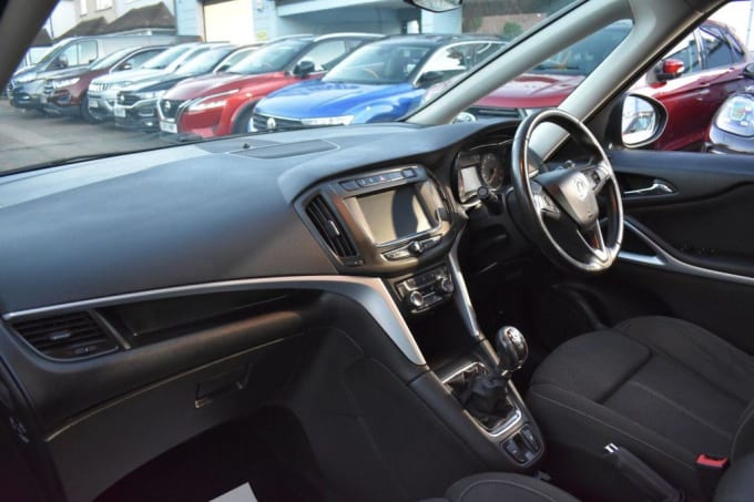 2025 Vauxhall Zafira Tourer