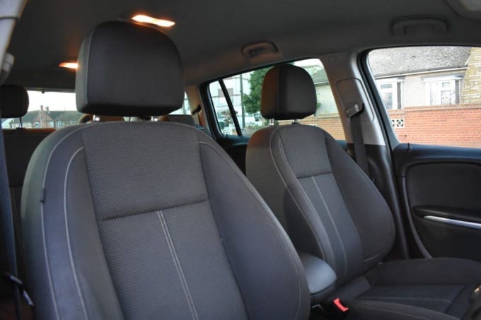 2025 Vauxhall Zafira Tourer