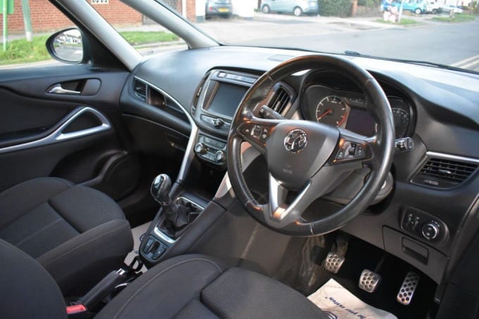 2025 Vauxhall Zafira Tourer