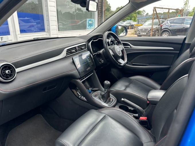 2025 Mg Mg Zs