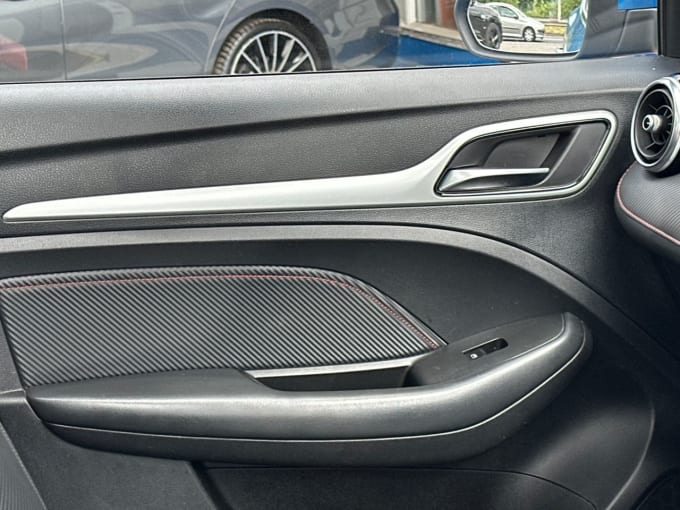 2025 Mg Mg Zs