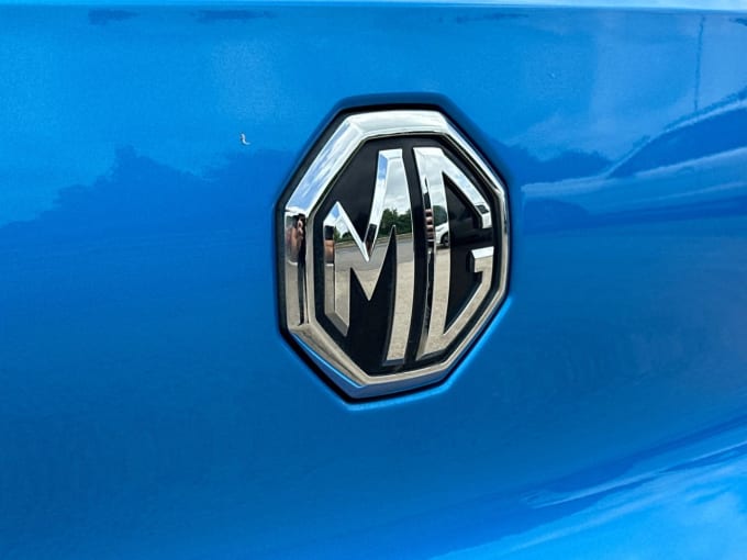 2025 Mg Mg Zs