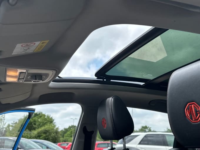 2025 Mg Mg Zs