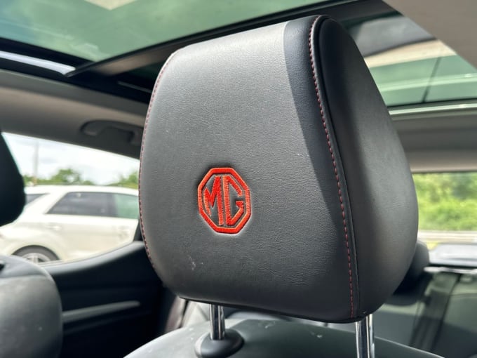 2025 Mg Mg Zs