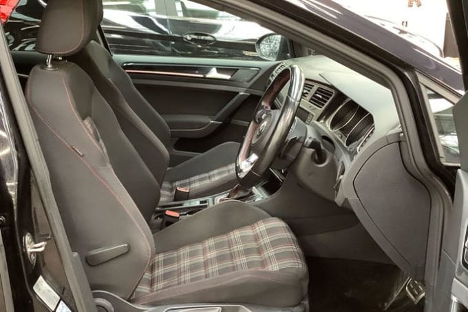 2025 Volkswagen Golf