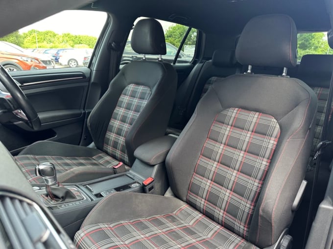 2025 Volkswagen Golf
