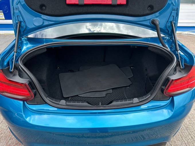 2025 BMW M2