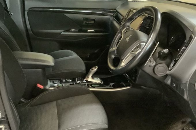 2025 Mitsubishi Outlander