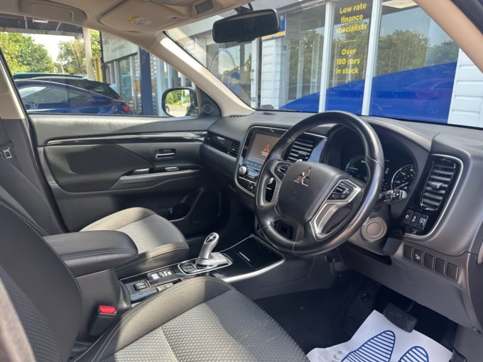 2025 Mitsubishi Outlander