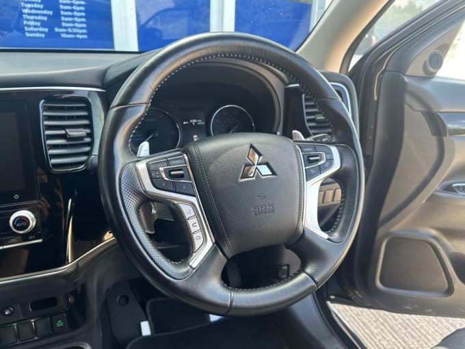 2025 Mitsubishi Outlander