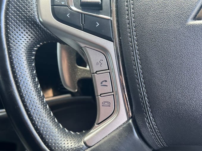 2025 Mitsubishi Outlander