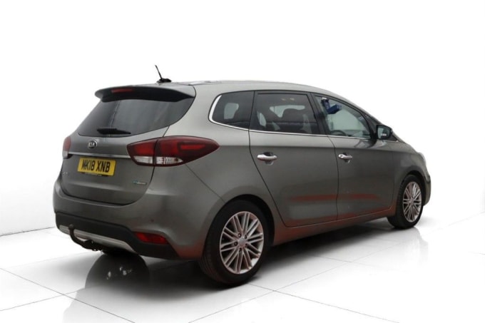 2025 Kia Carens