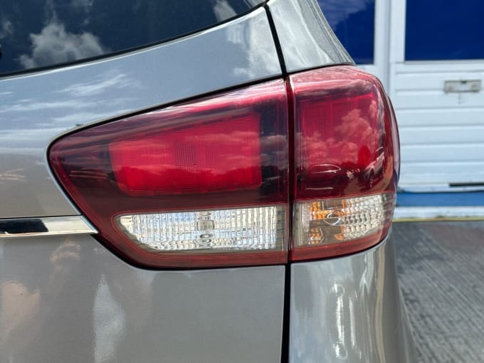 2025 Kia Carens
