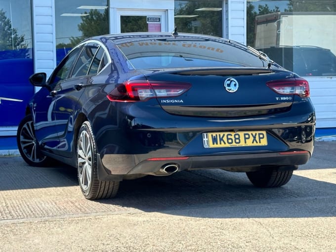 2025 Vauxhall Insignia