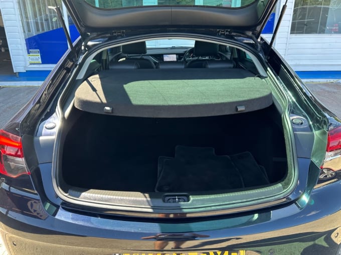 2025 Vauxhall Insignia