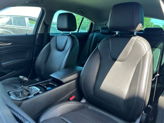 2025 Vauxhall Insignia