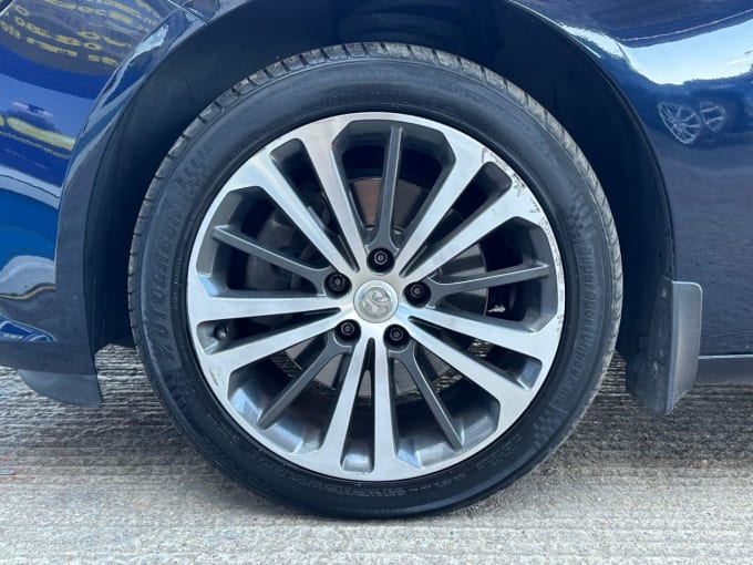 2025 Vauxhall Insignia