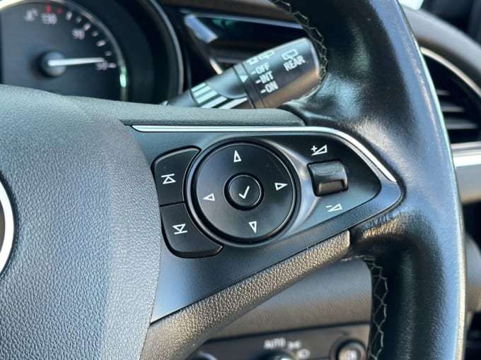 2025 Vauxhall Insignia