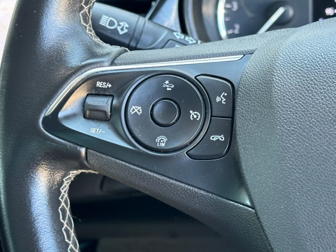 2025 Vauxhall Insignia