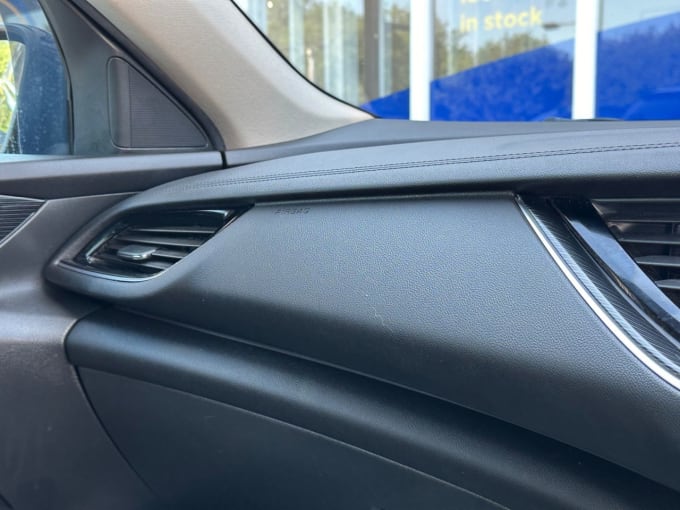 2025 Vauxhall Insignia