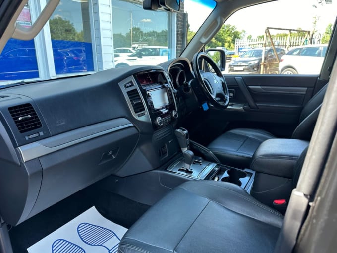 2025 Mitsubishi Shogun