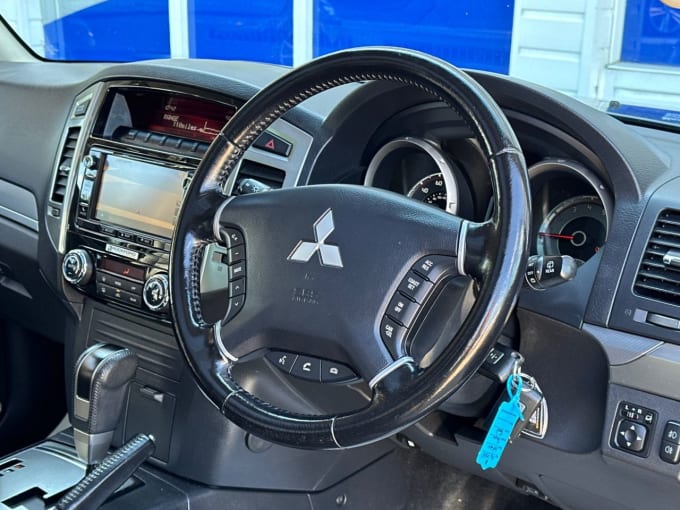 2025 Mitsubishi Shogun